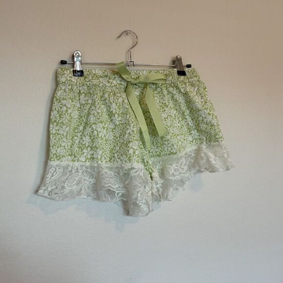 Anthropogie Green and White Lace Sleep Shorts - Picture 4 of 5